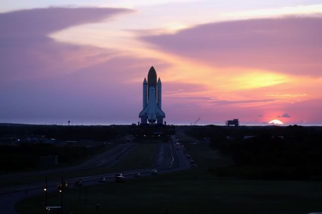 DiscoveryRollout8-4-09.jpg