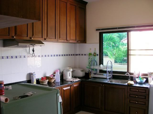 kitchen3.jpg