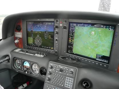 The future of GA - ADP's glass cockpit in the Cirrus SR22