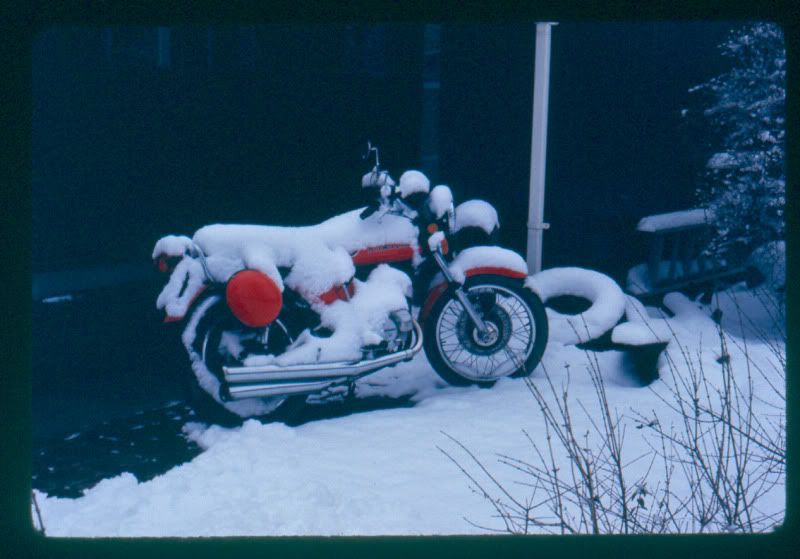 MotorCycle-Snow2-600dpi.jpg