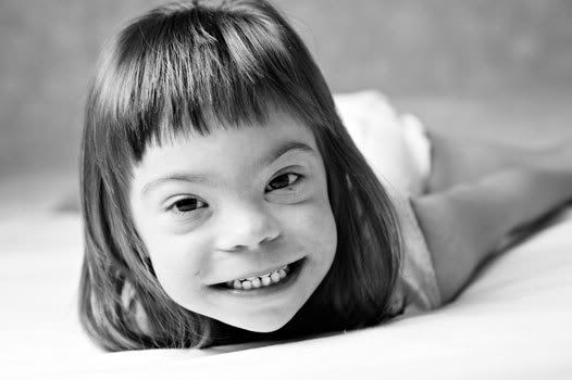 IMAGE: http://i73.photobucket.com/albums/i221/Lovingeyesweddings/Olivia/IMG_8093bw.jpg