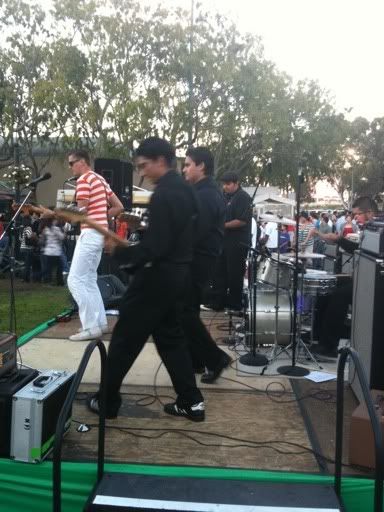Mike Barbwire & The Deadbeats