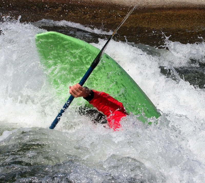 IMAGE: http://i73.photobucket.com/albums/i226/Sidnye/c66.jpg