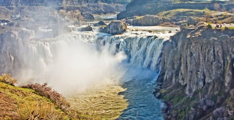 IMAGE: http://i73.photobucket.com/albums/i226/Sidnye/shosone5.jpg