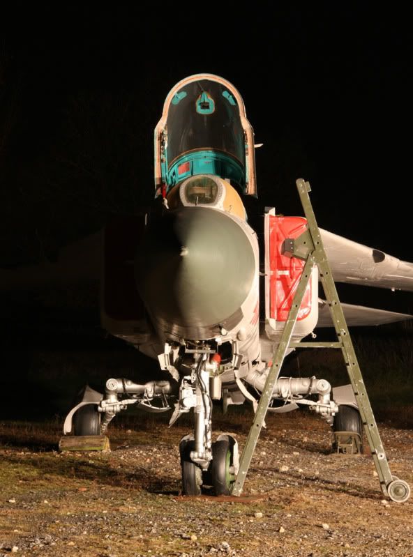 http://i73.photobucket.com/albums/i226/fmk6john/MIG2.jpg