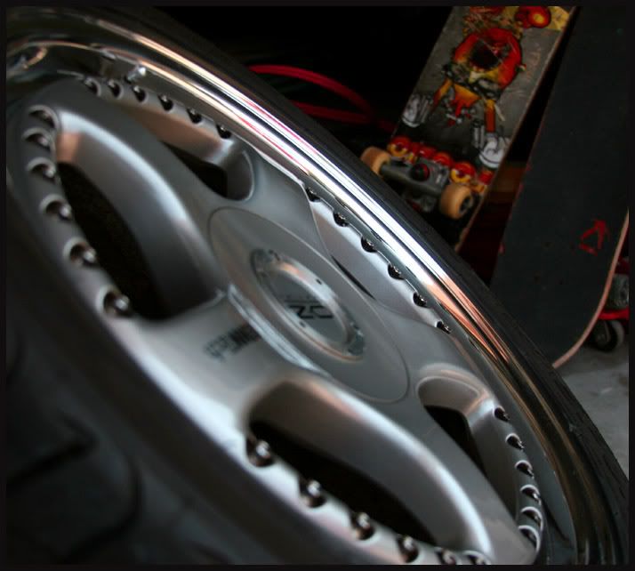 3 piece 0Z 18x8.5 /9.5 renntech wheels . on ebay 600 dollars NO RESERVE