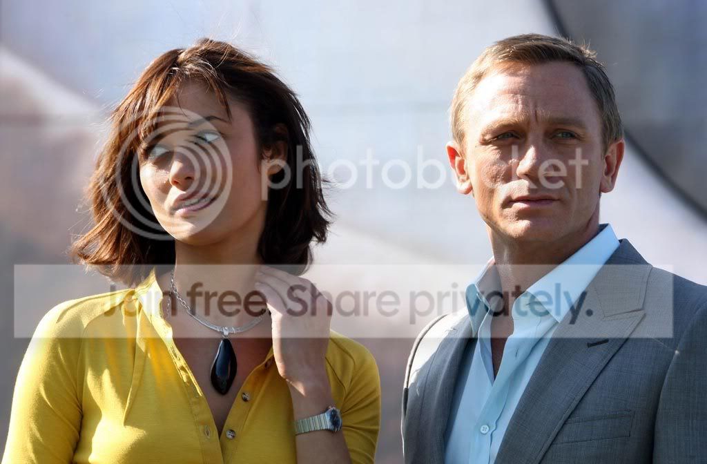 bond2.jpg
