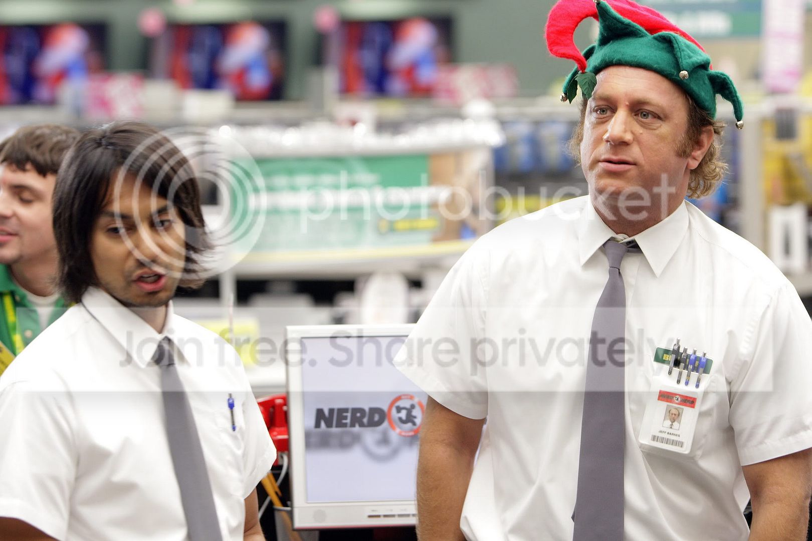 th_chuck_s1x10_02.jpg