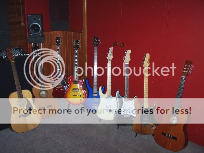 Copy2ofStudio-Guitars021.jpg
